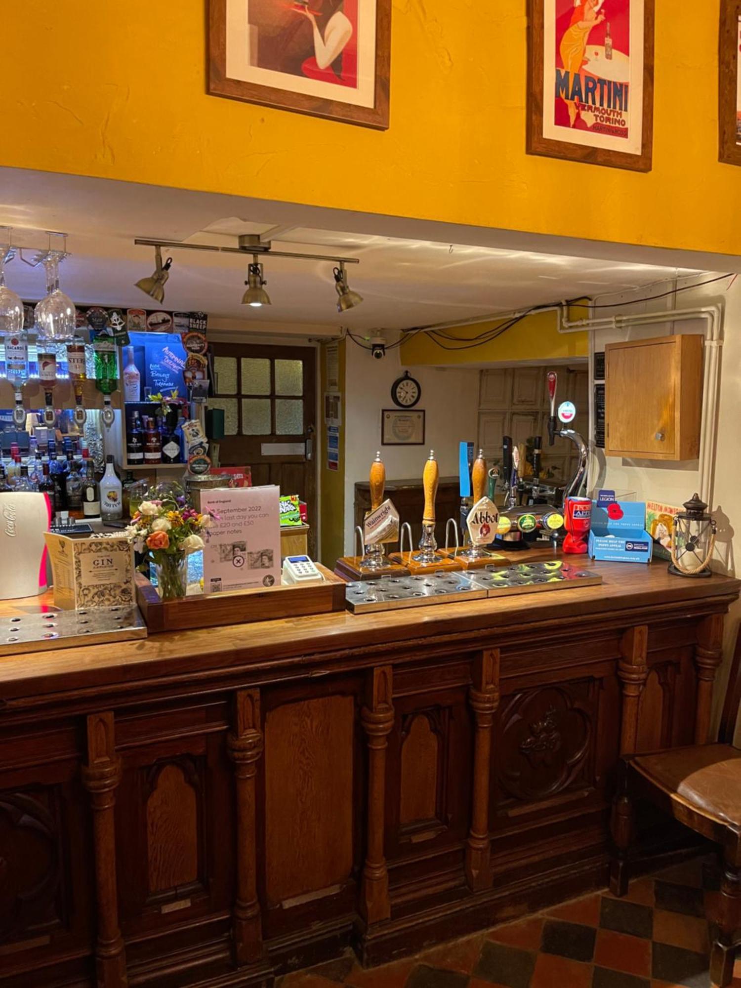 Bed and Breakfast The Kings Arms Мелтон-Моубрей Экстерьер фото